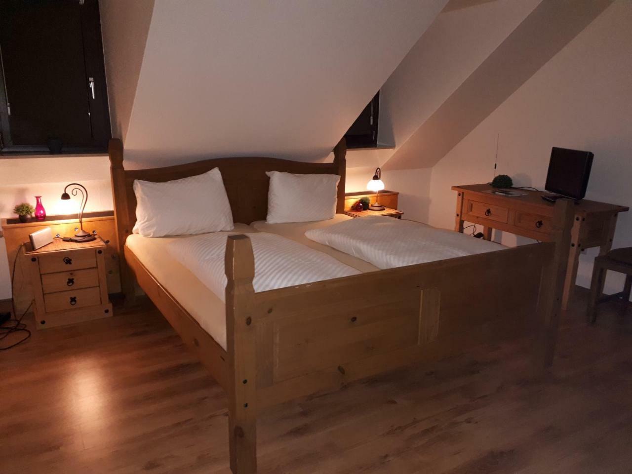 Herberg Die Alte Schleuse Manderscheid Exterior foto